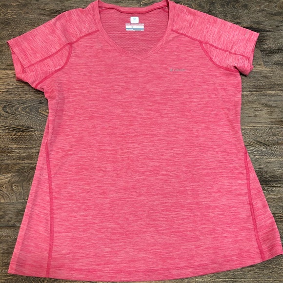 🛍3/$45 Columbia Sweat Activated Workout Top - Picture 2 of 7